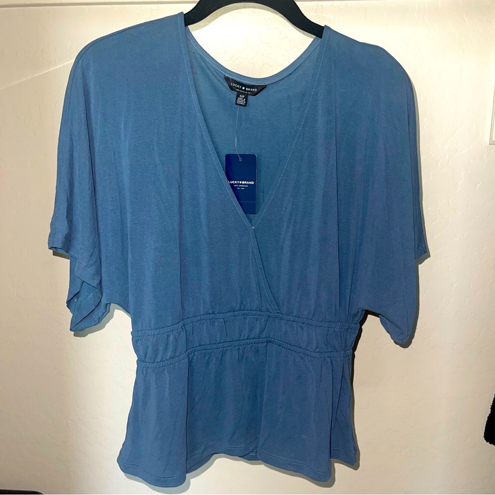 LUCKY Deep V Tee